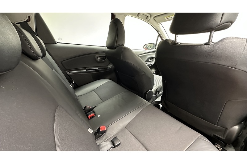 Used Toyota Yaris 2015 for sale - 76784419: Photo 29