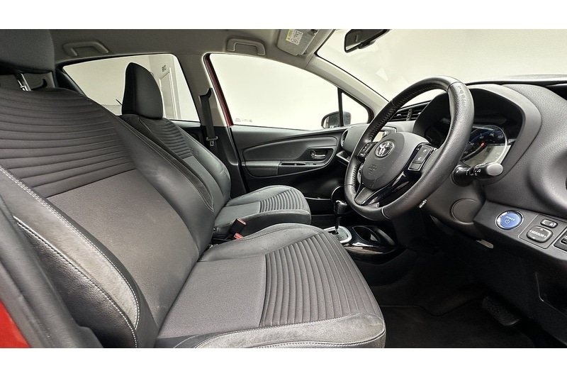 Used Toyota Yaris 2015 for sale - 76784419: Photo 30