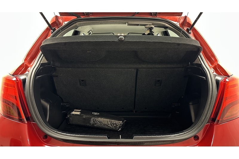 Used Toyota Yaris 2015 for sale - 76784419: Photo 50