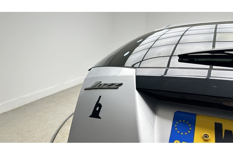 Used Honda Jazz 2015 for sale - 77188880: Photo 15