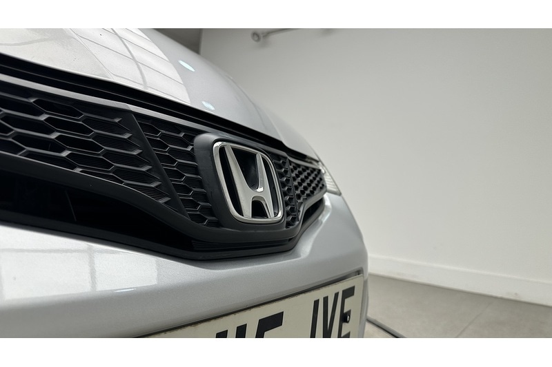 Used Honda Jazz 2015 for sale - 77188880: Photo 17