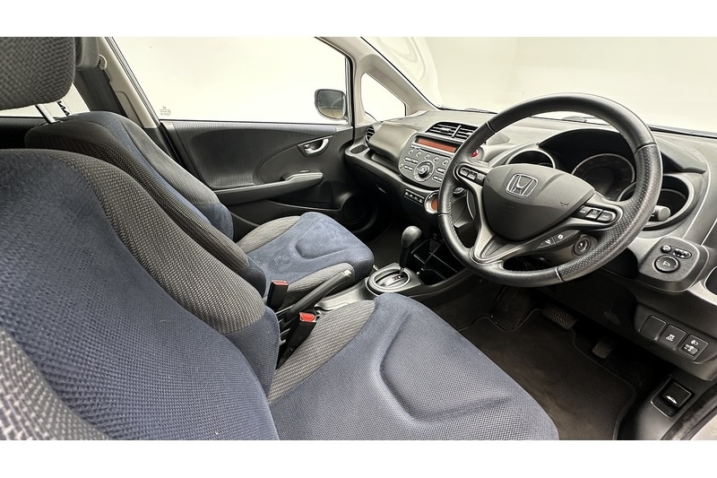 Used Honda Jazz 2015 for sale - 77188880: Photo 25
