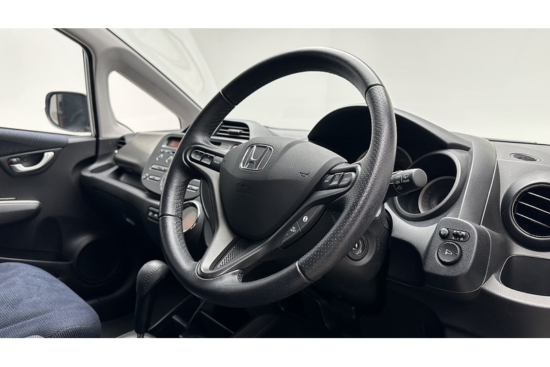 Used Honda Jazz 2015 for sale - 77188880: Photo 26