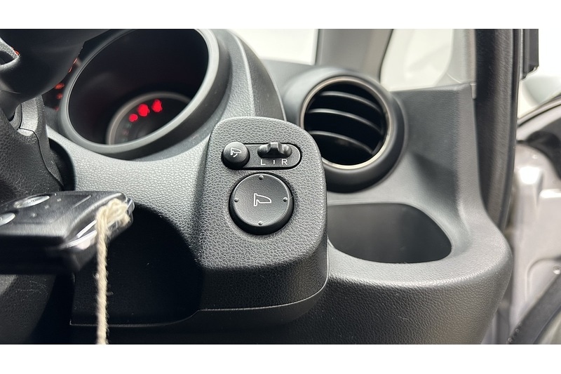 Used Honda Jazz 2015 for sale - 77188880: Photo 30