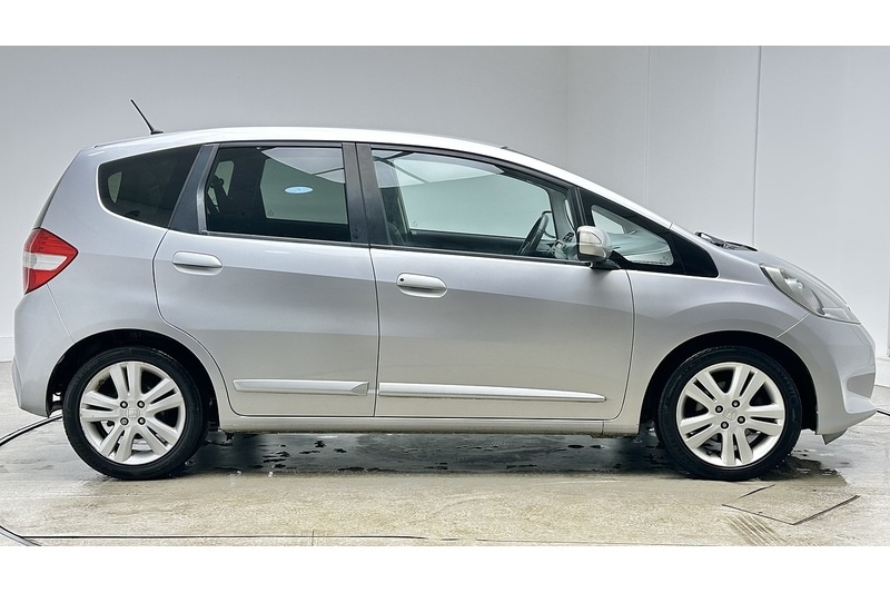 Used Honda Jazz 2015 for sale - 77188880: Photo 5