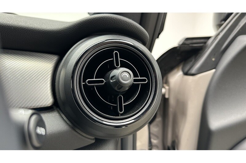 Used MINI Hatch 2022 for sale - 77720596: Photo 31