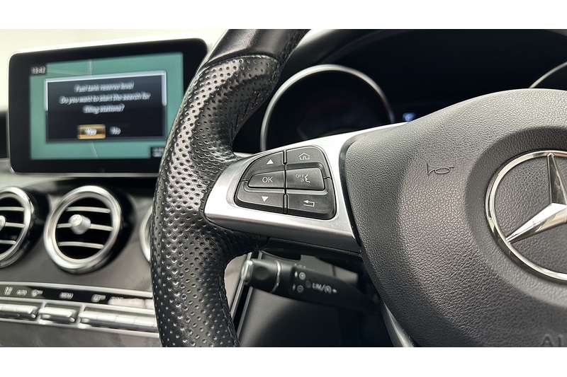 Used Mercedes-Benz GLC 2018 for sale - 76958506: Photo 44