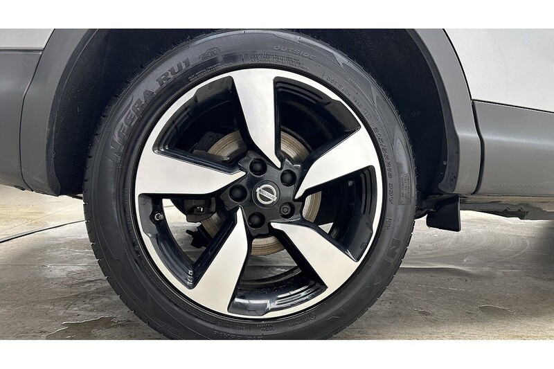 Used Nissan Qashqai 2016 for sale - 76784403: Photo 18