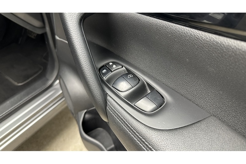 Used Nissan Qashqai 2016 for sale - 76784403: Photo 29