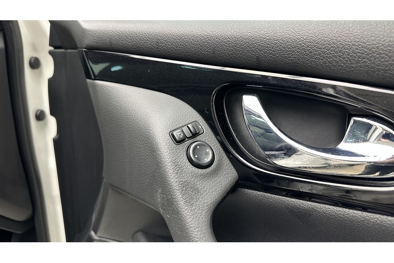 Used Nissan Qashqai 2017 for sale - 77153975: Photo 34