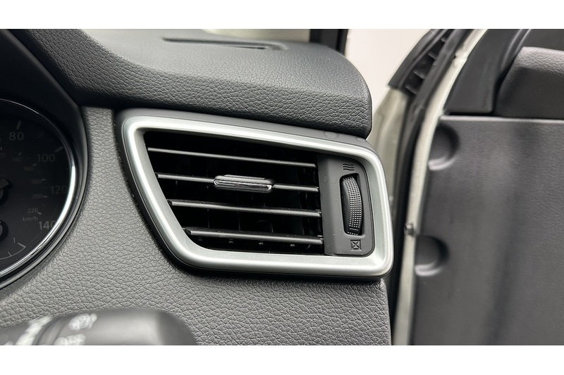 Used Nissan Qashqai 2017 for sale - 77153975: Photo 36