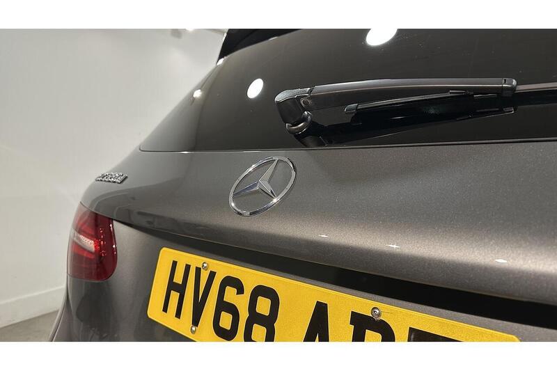 Used Mercedes-Benz GLC 2018 for sale - 76784473: Photo 15