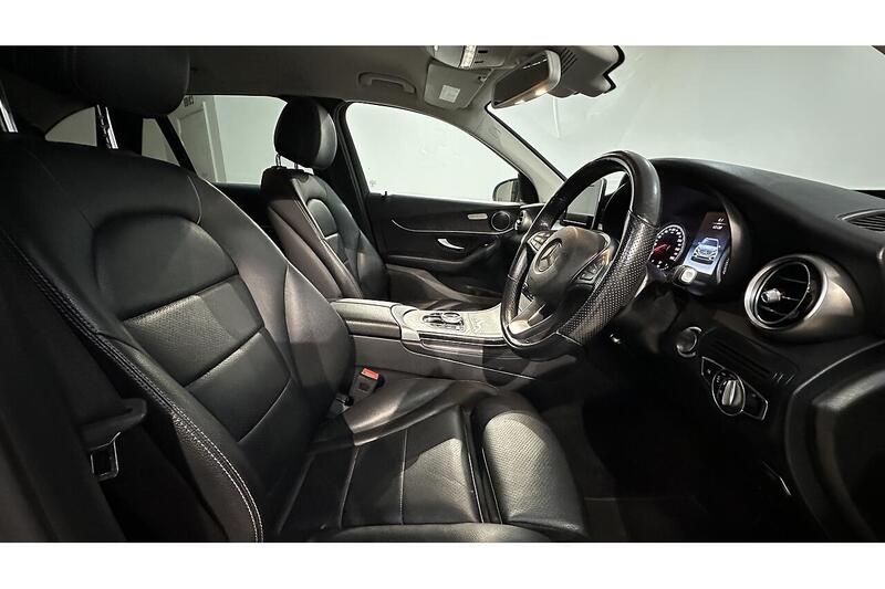 Used Mercedes-Benz GLC 2018 for sale - 76784473: Photo 28