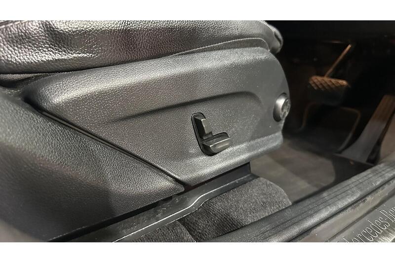 Used Mercedes-Benz GLC 2018 for sale - 76784473: Photo 33