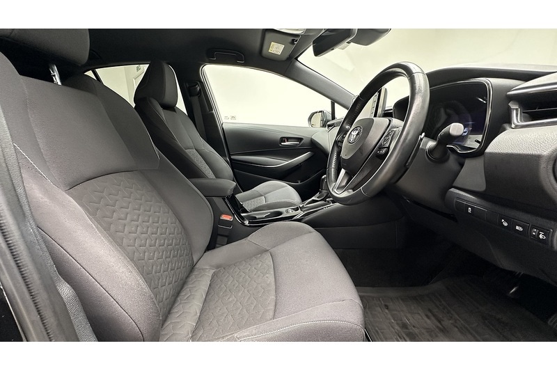 Used Toyota Corolla 2020 for sale - 76784400: Photo 29