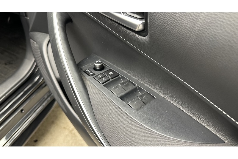 Used Toyota Corolla 2020 for sale - 76784400: Photo 32