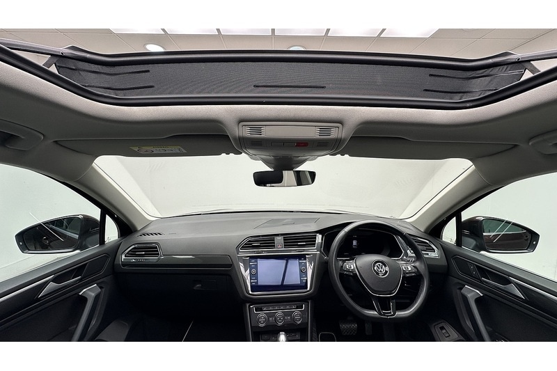 Used Volkswagen Tiguan 2018 for sale - 77617826: Photo 2