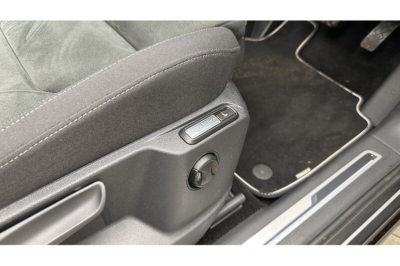 Used Volkswagen Tiguan 2018 for sale - 77617826: Photo 38