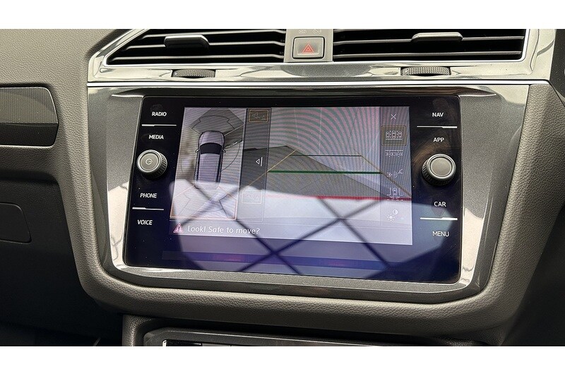 Used Volkswagen Tiguan 2018 for sale - 77617826: Photo 54