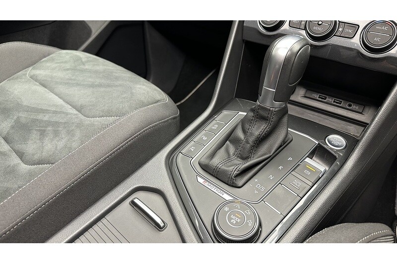 Used Volkswagen Tiguan 2018 for sale - 77617826: Photo 61