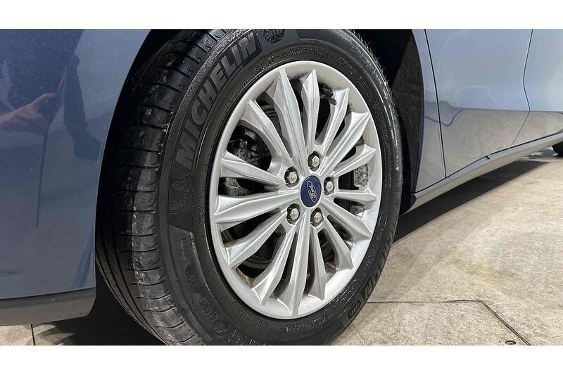 Used Ford Focus 2019 for sale - 76784391: Photo 16