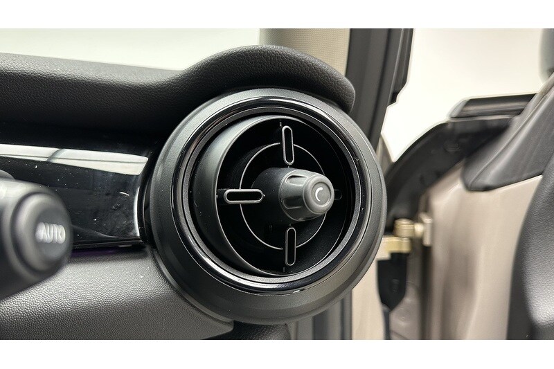 Used MINI Hatch 2022 for sale - 78122323: Photo 31