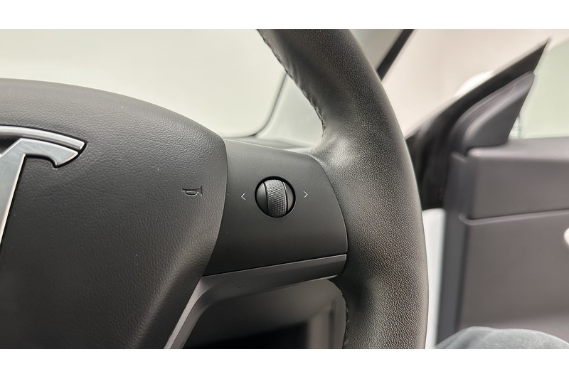 Used Tesla Model 3 2019 for sale - 77821942: Photo 35