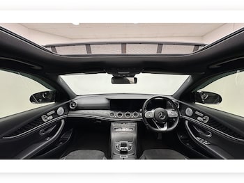 Used Mercedes-Benz E Class 2019 for sale - 76784427: Photo