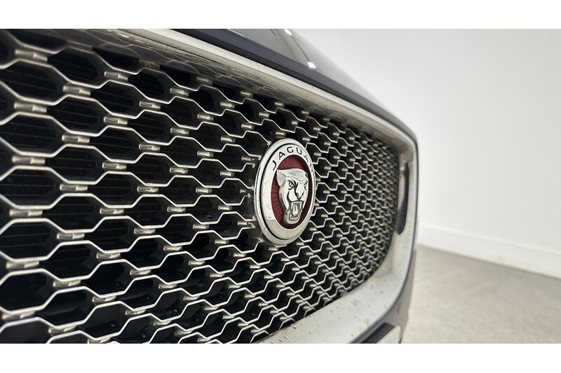 Used Jaguar XE for sale - 77821944: Photo 21