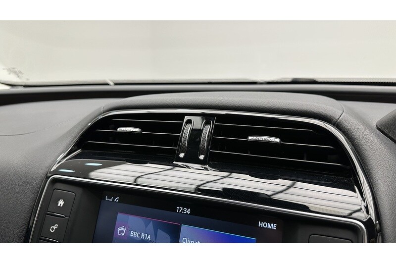 Used Jaguar XE for sale - 77821944: Photo 43