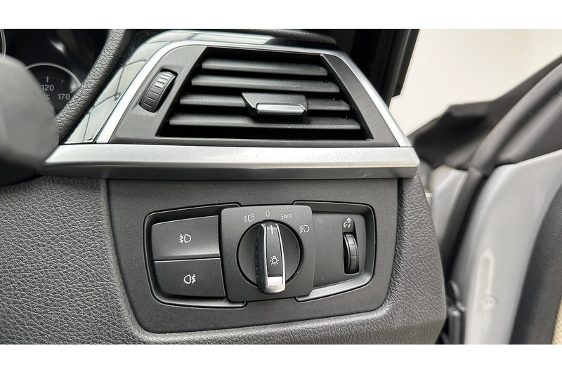 Used BMW 4 Series 2017 for sale - 78159824: Photo 32