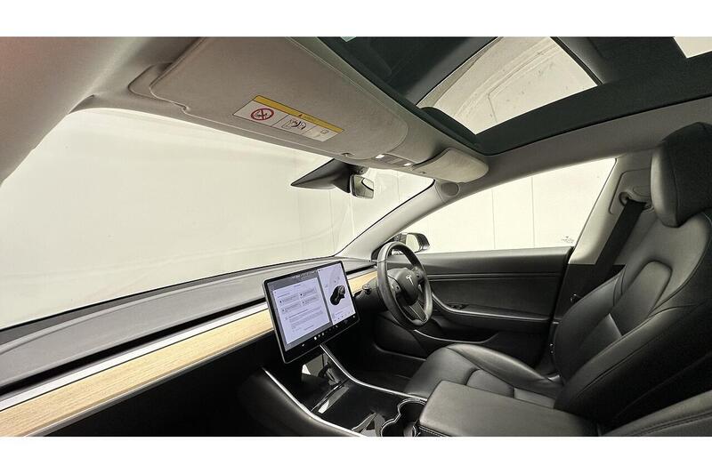 Used Tesla Model 3 2019 for sale - 76784602: Photo 21