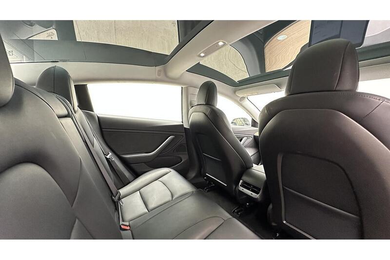 Used Tesla Model 3 2019 for sale - 76784602: Photo 29