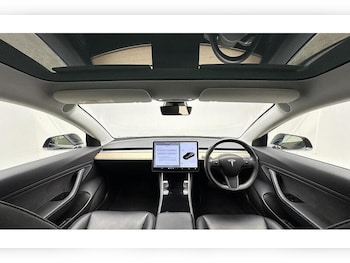 Used Tesla Model 3 2019 for sale - 76784602: Photo