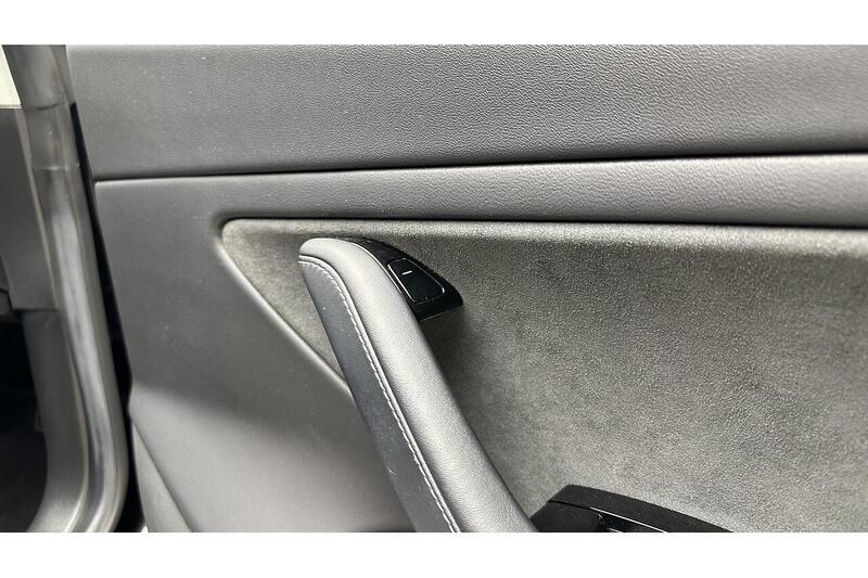 Used Tesla Model 3 2019 for sale - 76784602: Photo 36