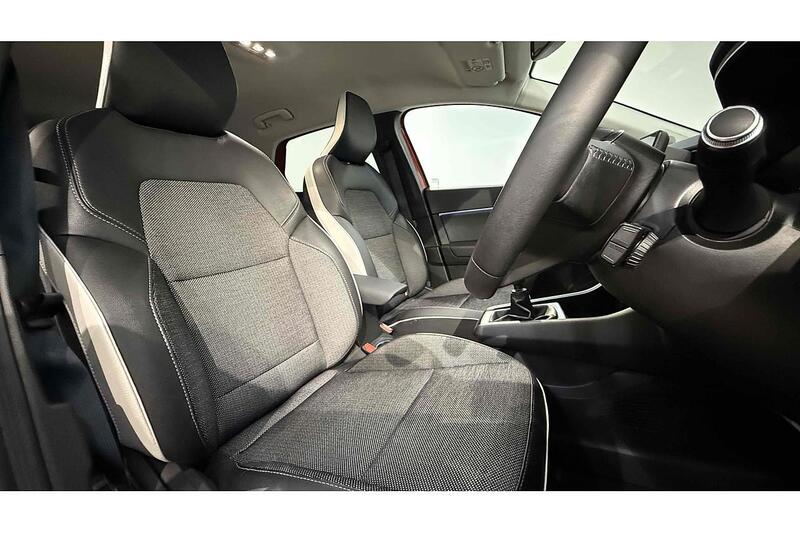 Used Renault Captur 2021 for sale - 76784308: Photo 27