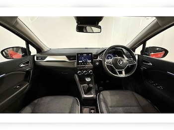 Used Renault Captur 2021 for sale - 76784308: Photo