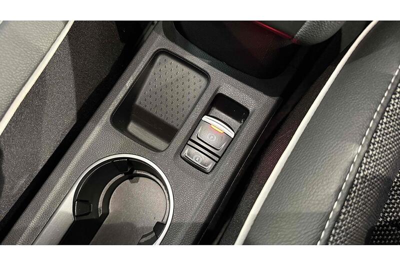 Used Renault Captur 2021 for sale - 76784308: Photo 31