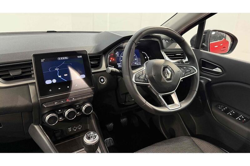Used Renault Captur 2021 for sale - 76784308: Photo 41