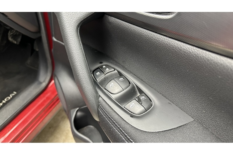 Used Nissan Qashqai 2018 for sale - 77213054: Photo 27