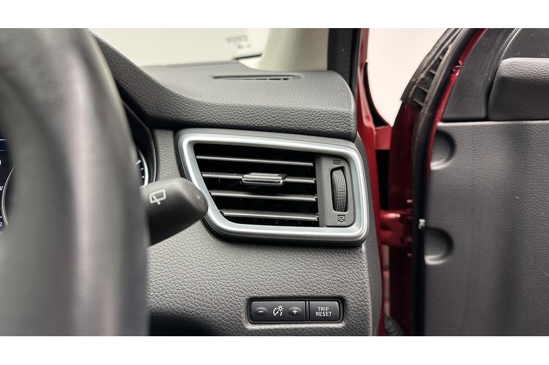 Used Nissan Qashqai 2018 for sale - 77213054: Photo 29