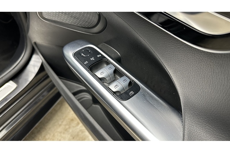 Used Mercedes-Benz C Class 2023 for sale - 77147737: Photo 30