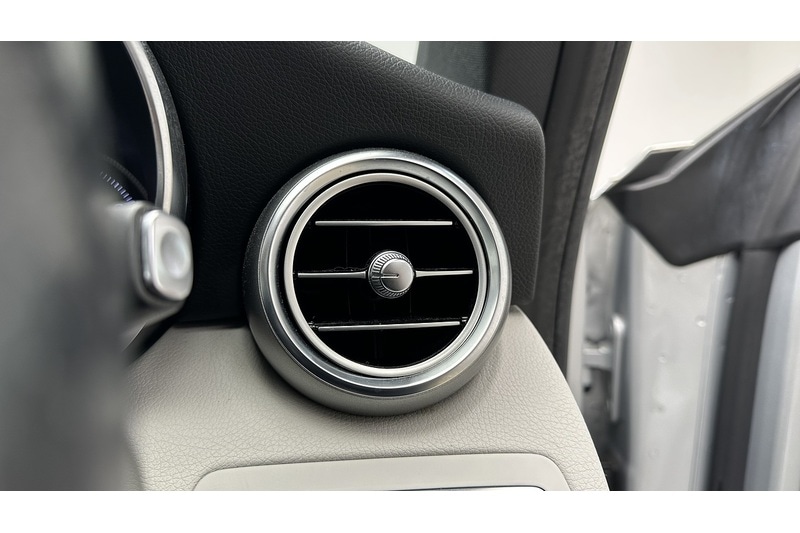 Used Mercedes-Benz C Class 2017 for sale - 76784438: Photo 35