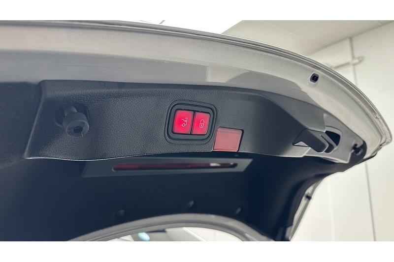 Used Mercedes-Benz C Class 2017 for sale - 76784438: Photo 55