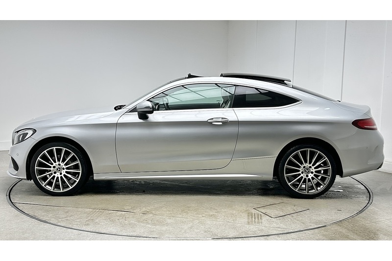 Used Mercedes-Benz C Class 2017 for sale - 76784438: Photo 8