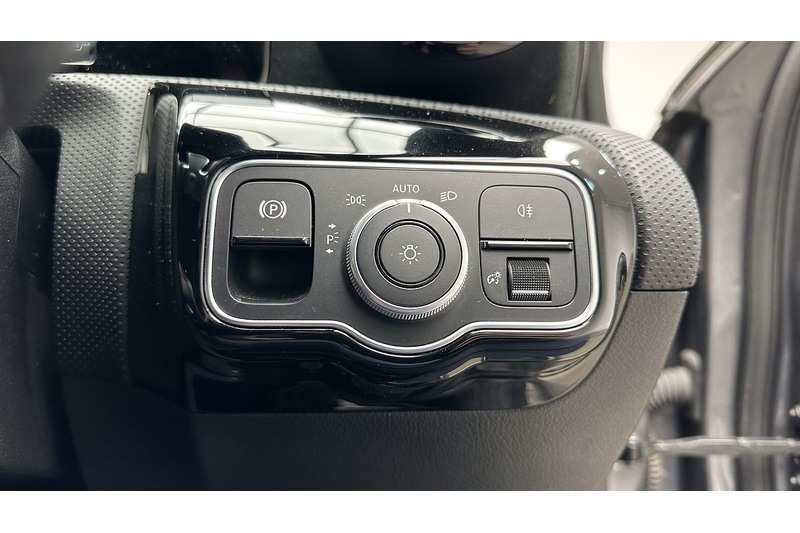 Used Mercedes-Benz A-Class 2021 for sale - 76784389: Photo 35