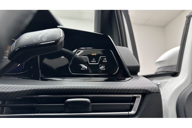 Used Volkswagen Golf 2021 for sale - 77159071: Photo 39