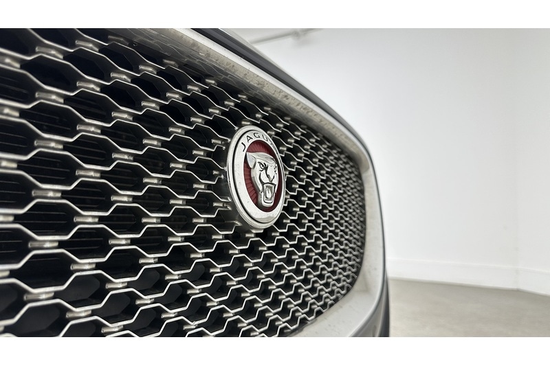 Used Jaguar XF 2019 for sale - 78197530: Photo 18
