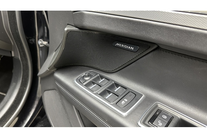 Used Jaguar XF 2019 for sale - 78197530: Photo 30