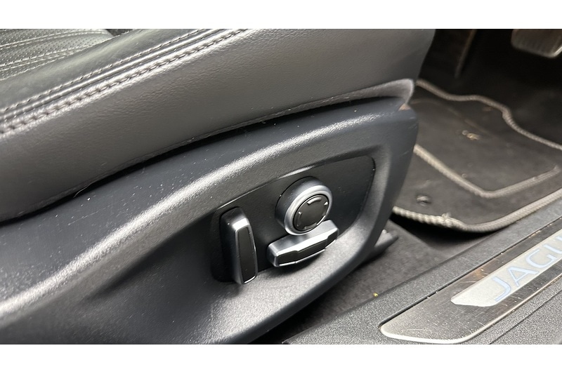 Used Jaguar XF 2019 for sale - 78197530: Photo 31